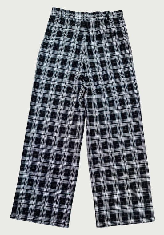Pantalón Cuadrillé Blanco & Negro – Estilo Coreano Soft Grunge