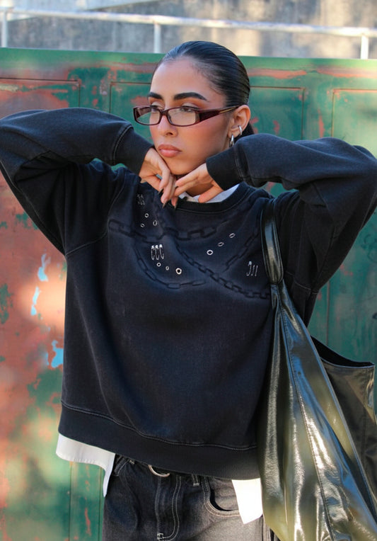 Polerón Streetwear Unisex | Handmade con Cadenas, Remaches y Alfileres – Edición Exclusiva  |  De Marte